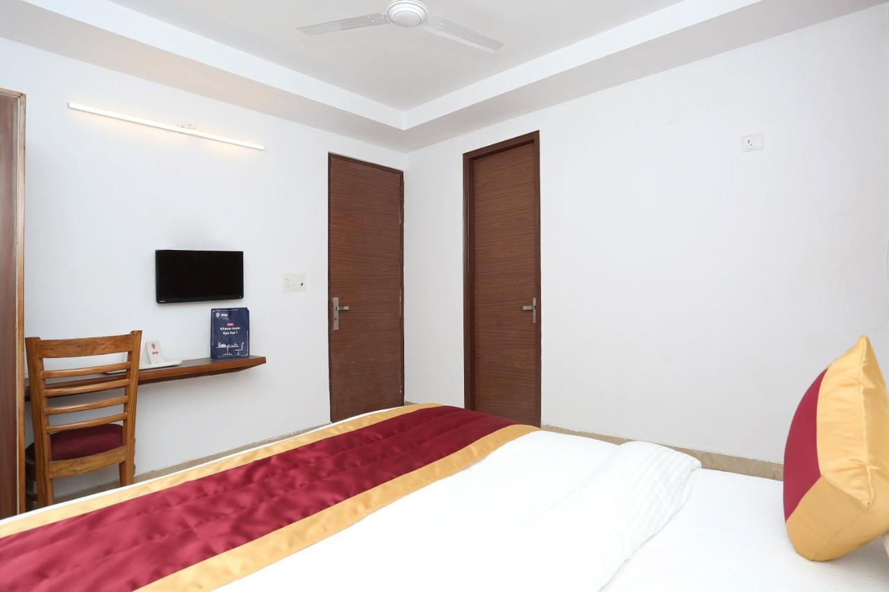 Capital O 12807 Amaira Hotel And Banquets Noida Eksteriør bilde